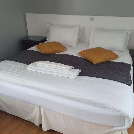 Watts Lodge Бістер Екстер'єр фото