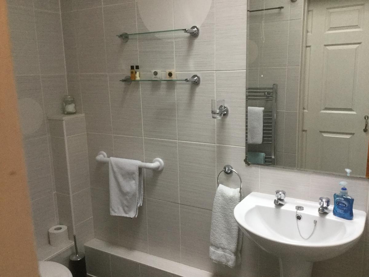Watts Lodge Бістер Екстер'єр фото